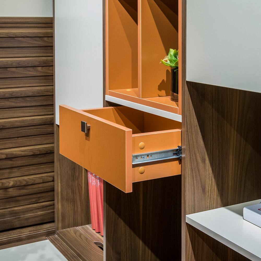 曲美家居 定制书柜