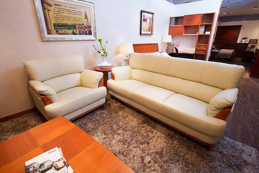 kinwai健威人性家具,意大利进口牛皮 樱桃木边框,客厅沙发3 1