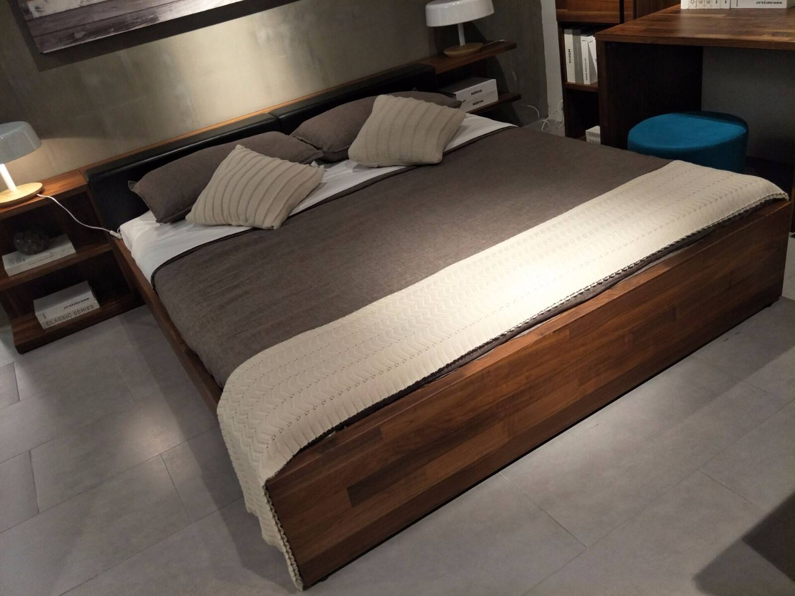 挪亚家 北欧现代 黑胡桃木 de床