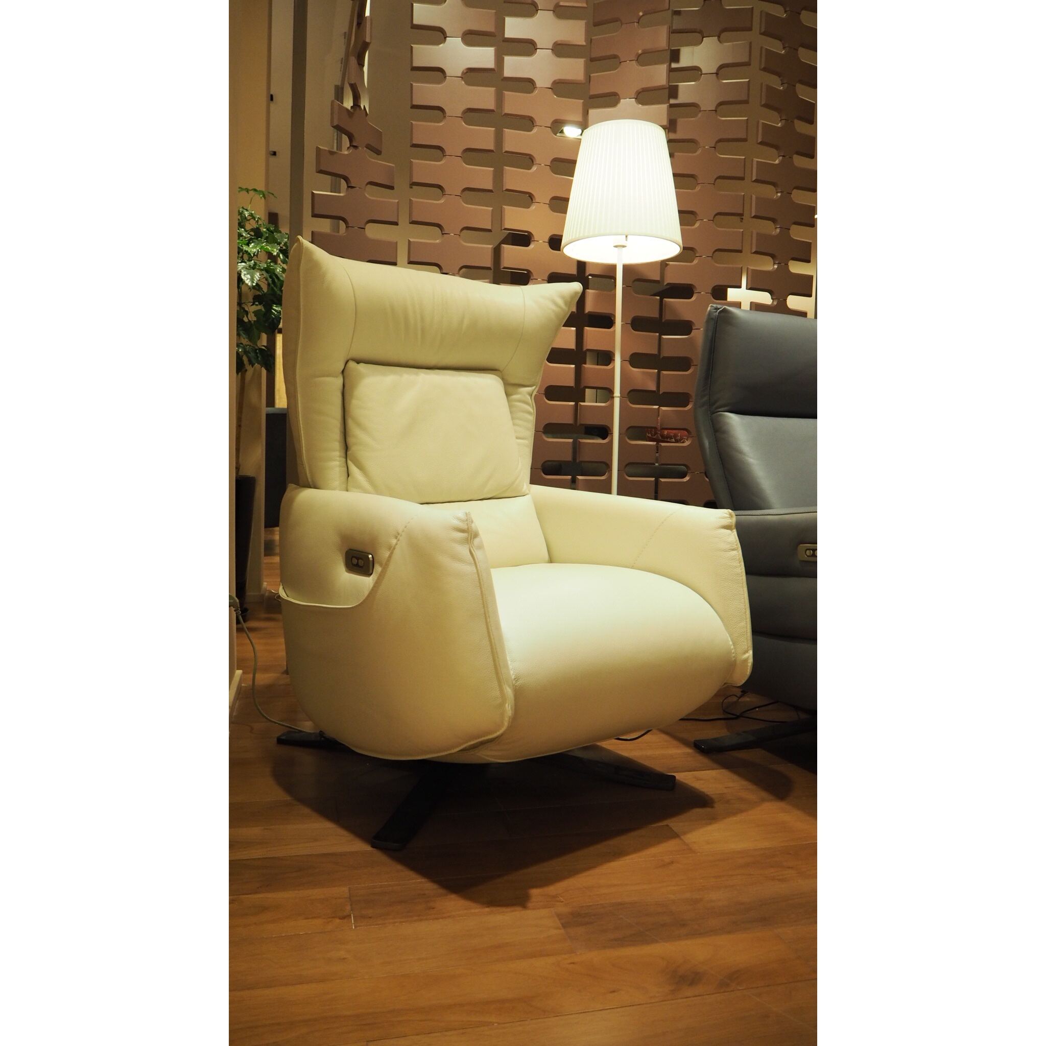 natuzzi editions b889电动功能单椅