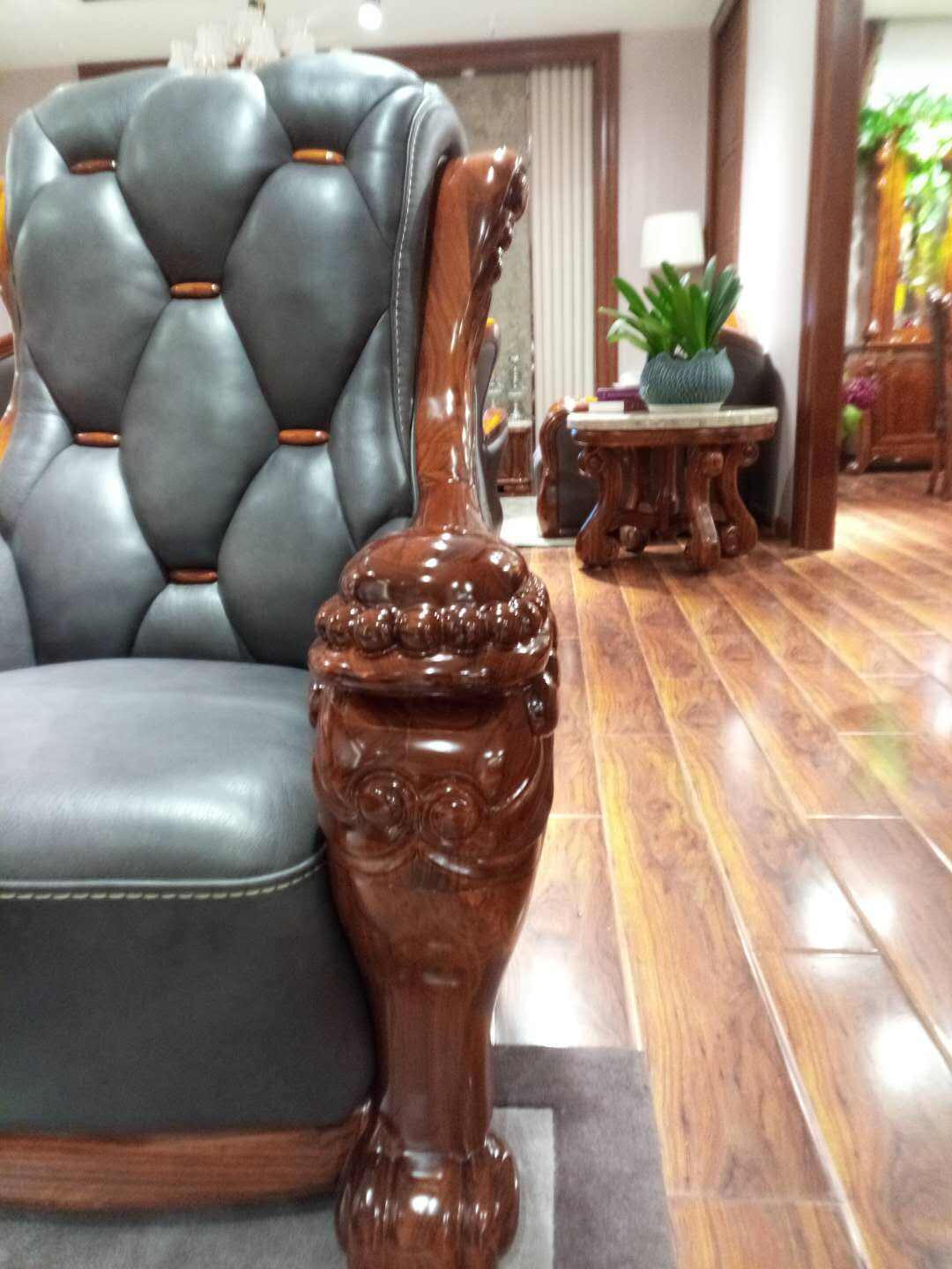 格尼斯特 简欧后现代 乌金木 顶级头层牛皮 9839四位沙发